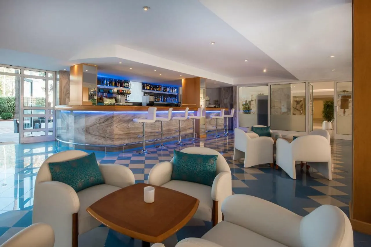 ****  Hotel Iberostar Waves Ciudad Blanca Alcúdia Španělsko