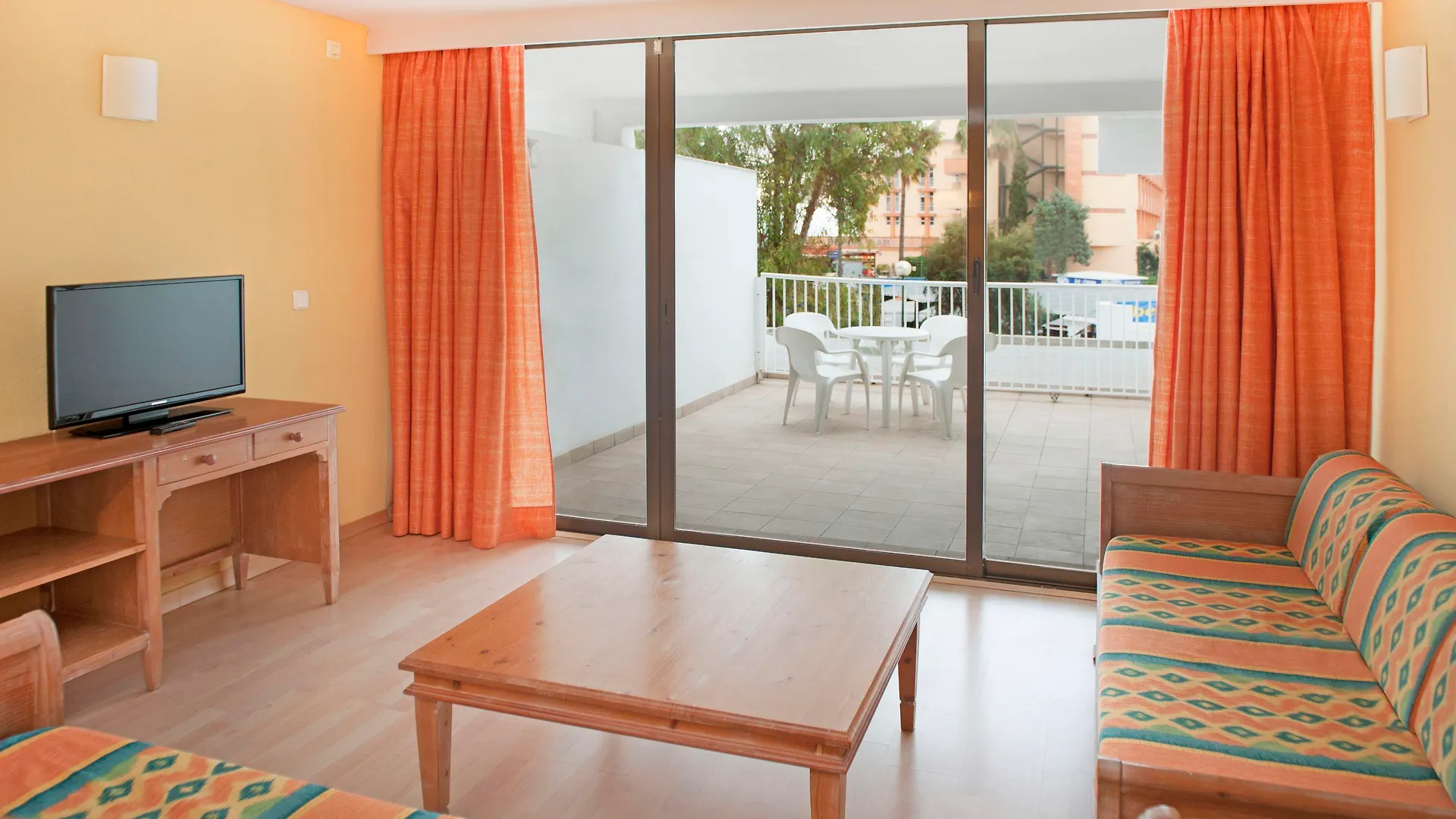 Iberostar Waves Ciudad Blanca Hotel Alcudia
